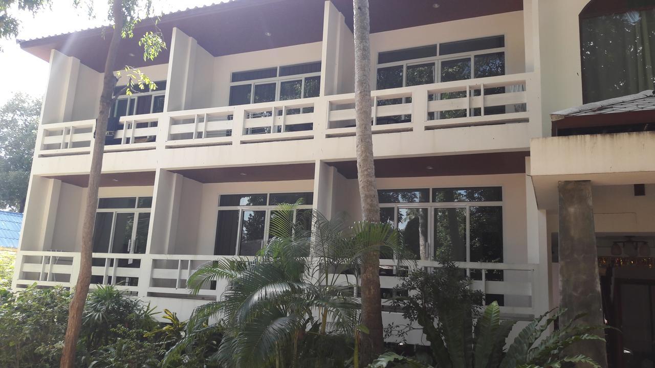 Living Chill At Lamai Hotel Exterior photo